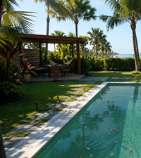 Piscina antes da limpeza